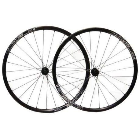 Paire de Roues DT Swiss R470db moyeu Formula CL HG 700 28h