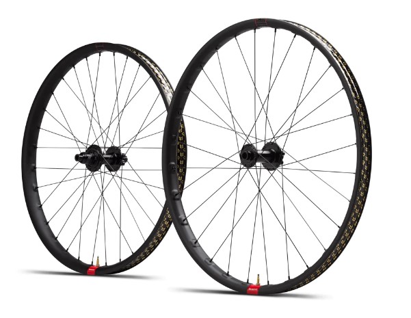 Paire de Roues Reserve 30 HD I9 1/1 29" Boost XD 6t