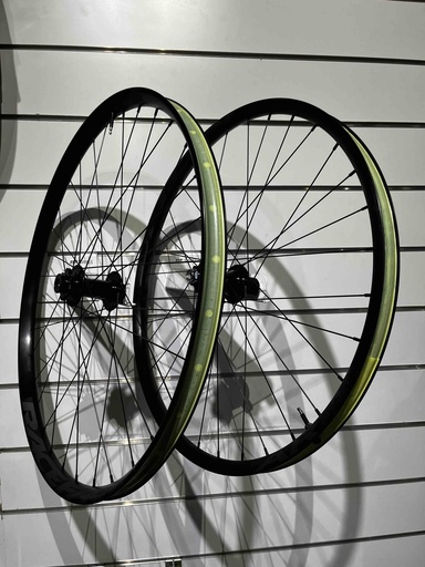 Paire de roues Race Face AR 30 Mullet 